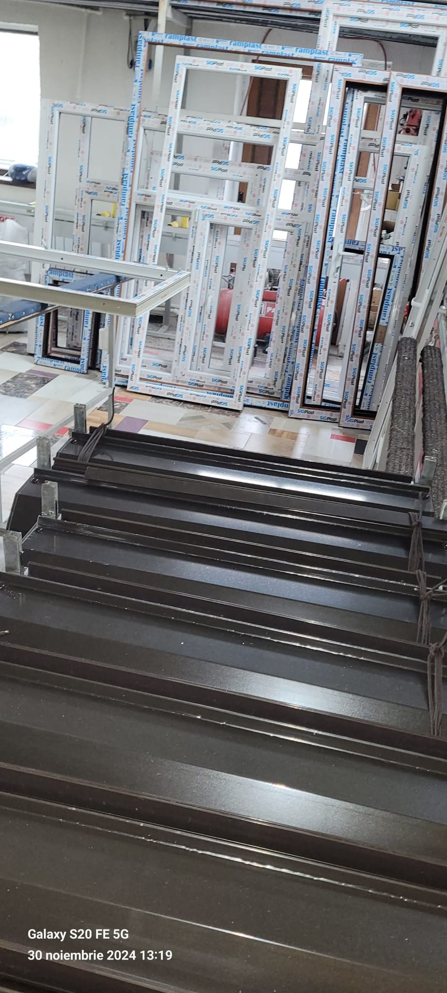 Lucrare COSTI SYSTEM 22 — termopane, uși PVC și sisteme de umbrire