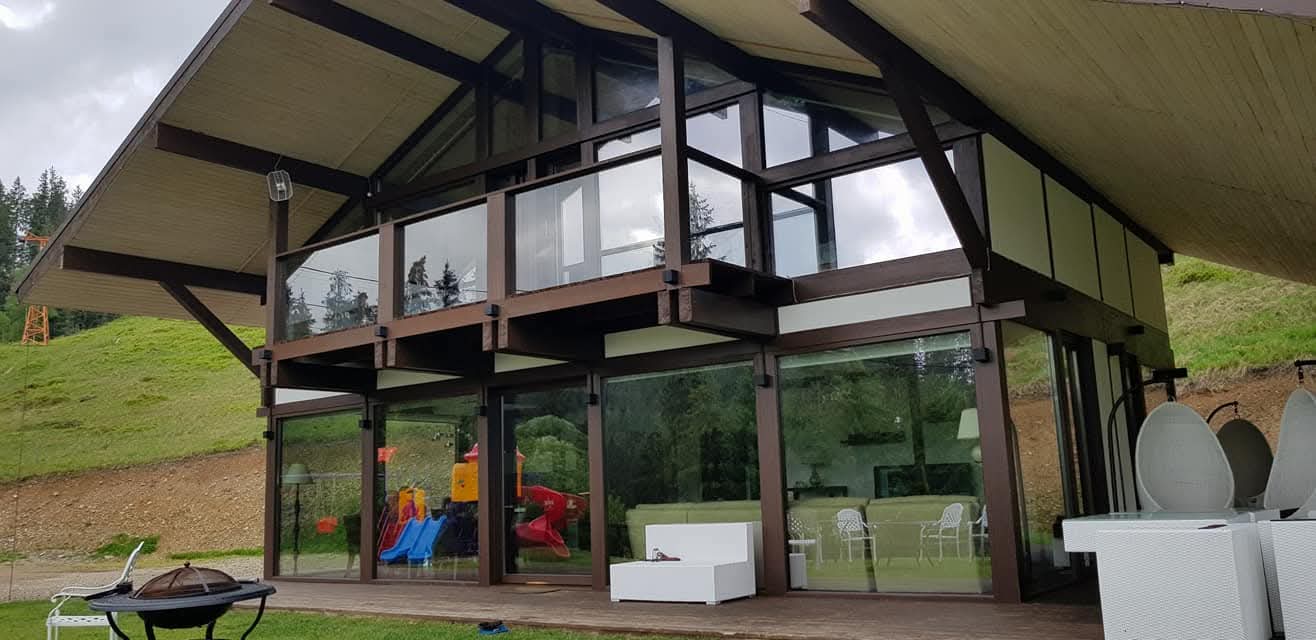Lucrare COSTI SYSTEM 59 — termopane, uși PVC și sisteme de umbrire